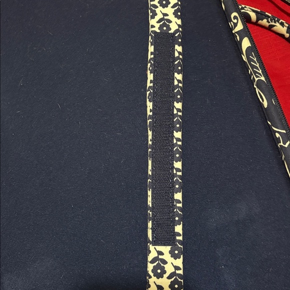 VERA BRADLEY QUILTED HARD COVER LAPTOPS CASE - Picture 8 of 10